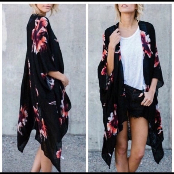 Accessories - Floral kimono
